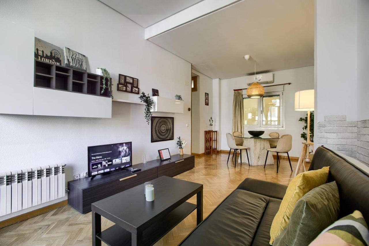 Charming Elegant Gran Via Apartment Madrid Ngoại thất bức ảnh